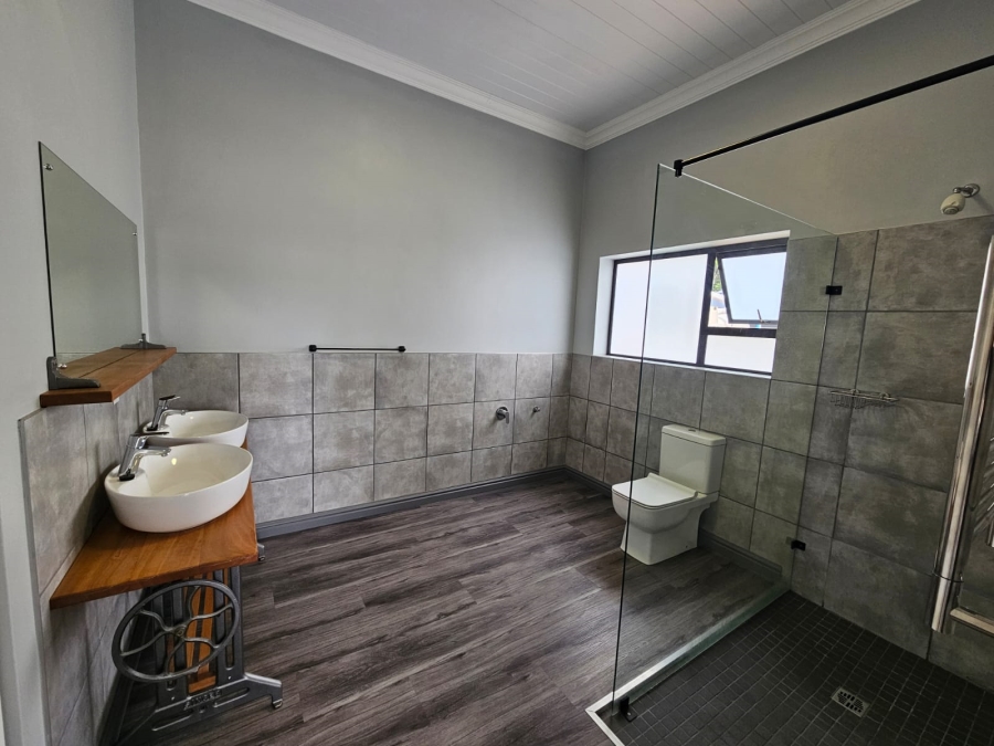 2 Bedroom Property for Sale in Stilbaai Wes Western Cape